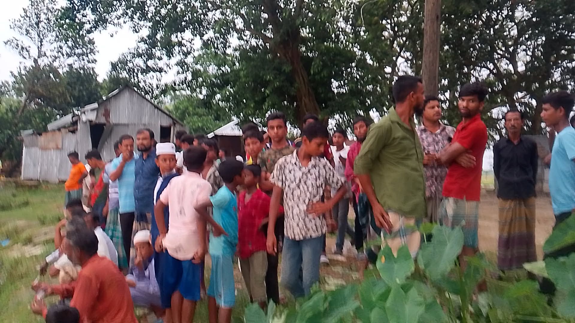 মগড়া নদীতে নৌকা থেকে পড়ে কৃষক নিখোঁজ
