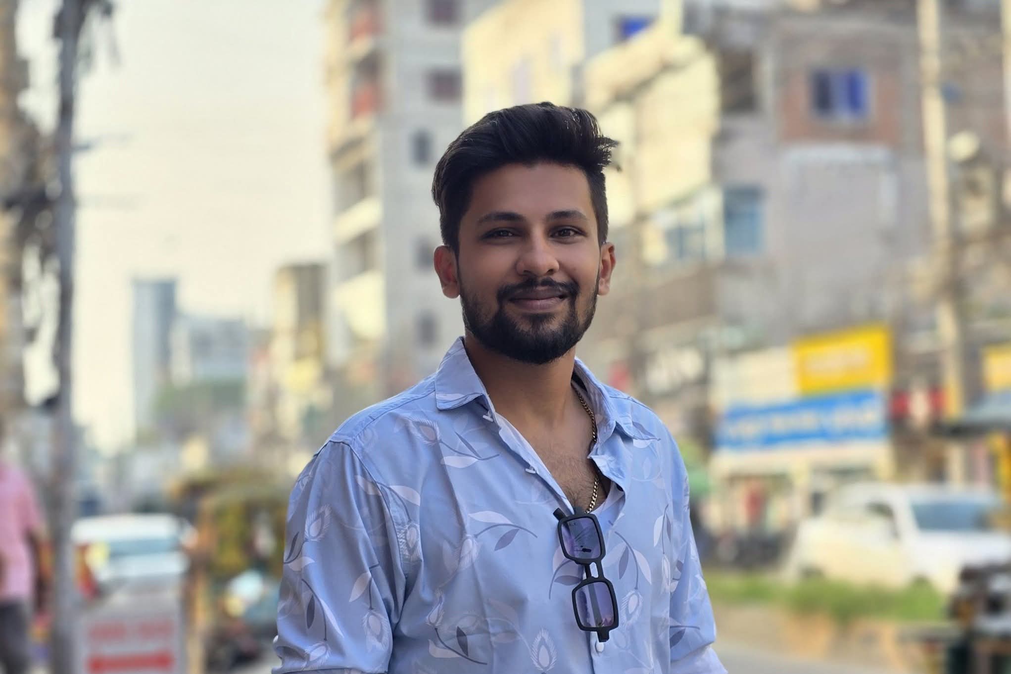 রাহাতের জন্মদিনে সম্পাদক অমির শুভেচ্ছা